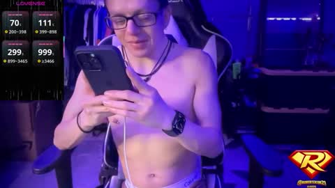 Snapshot of robertcicijr21 chatting on January 11, 2:49 am Robert Cici Jr. online show from January 11, 2:49 am