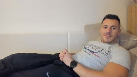 roberto4ever online show from February 18, 6:04 pm