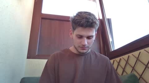 Snapshot of roberto_twink1 chatting on January 27, 1:41 pm Roberto online show from January 27, 1:41 pm