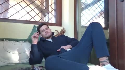 Snapshot of roberto_twink1 chatting on March 4, 12:55 pm Roberto online show from March 4, 12:55 pm