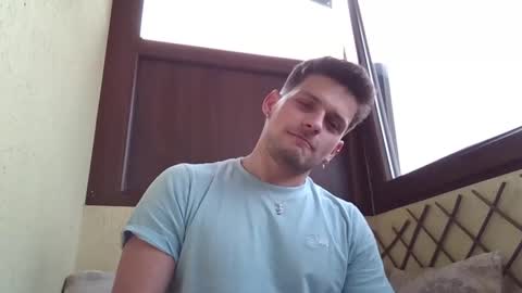 Snapshot of roberto_twink1 chatting on March 11, 12:39 pm Roberto online show from March 11, 12:39 pm