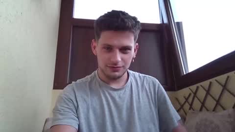 Snapshot of roberto_twink1 chatting on March 12, 6:40 am Roberto online show from March 12, 6:40 am