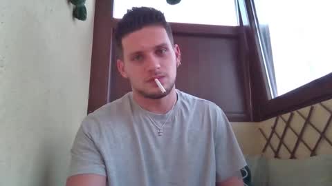 Roberto online show from December 2, 5:46 am