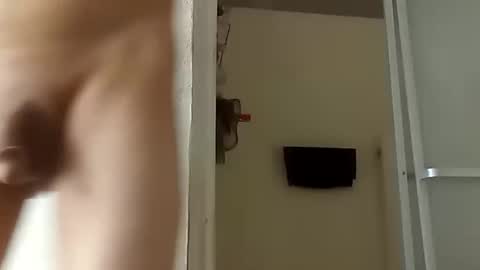 Snapshot of robertsaiz4200 chatting on November 3, 10:32 pm robertsaiz4200 online show from November 3, 10:32 pm