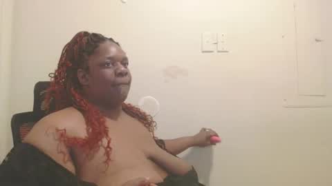 Snapshot of robertswhitney52 chatting on September 24, 12:58 am robertswhitney52 online show from September 24, 12:58 am