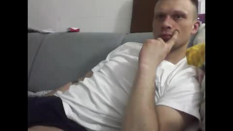 Zenek online show from January 9, 11:45 pm