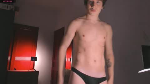 robfavorite1 online show from December 21, 7:32 pm