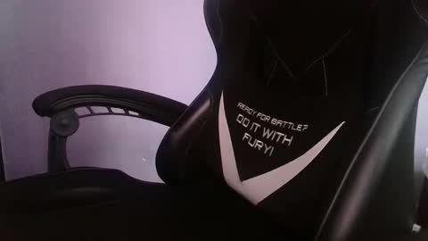 Snapshot of robikcz12 chatting on December 5, 11:41 am robikcz12 online show from December 5, 11:41 am