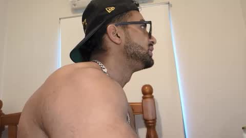 robin1036 online show from April 13, 2:06 am