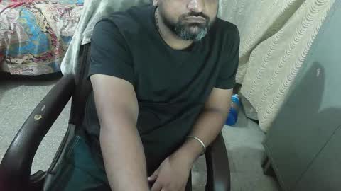 robin online show from November 10, 8:24 am