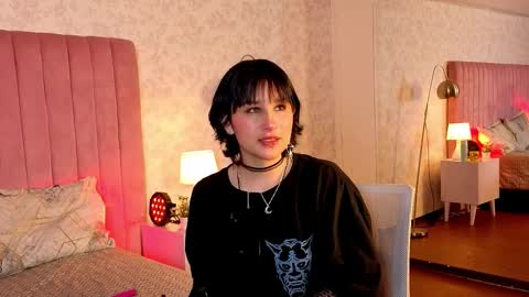 Snapshot of robinbennett chatting on September 14, 12:48 pm robin D online show from September 14, 12:48 pm