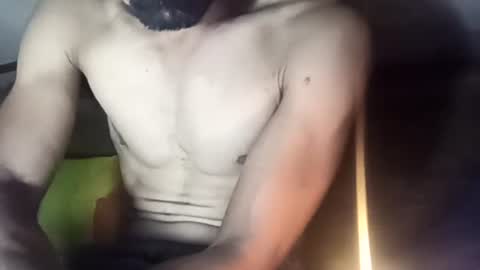 Snapshot of robincom23 chatting on September 18, 3:08 am R online show from September 18, 3:08 am