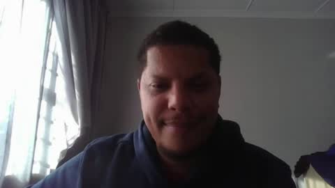 Snapshot of robinidessundercover34 chatting on June 18, 12:42 pm robinidessundercover34 online show from June 18, 12:42 pm