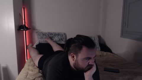 Snapshot of robinmyself chatting on December 4, 12:31 am Robin online show from December 4, 12:31 am