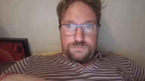 Snapshot of robinouhot chatting on October 21, 1:50 am robinouhot online show from October 21, 1:50 am