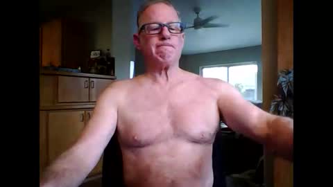 Snapshot of robo0000 chatting on November 5, 6:30 pm robo0000 online show from November 5, 6:30 pm