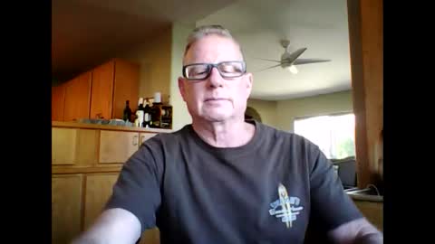 Snapshot of robo0000 chatting on May 1, 12:37 am robo0000 online show from May 1, 12:37 am