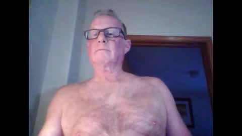 Snapshot of robo0000 chatting on May 15, 11:23 pm robo0000 online show from May 15, 11:23 pm