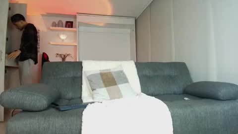 roby_millerr online show from March 19, 2:26 am