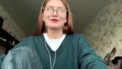 robynsentinella online show from November 21, 5:06 am