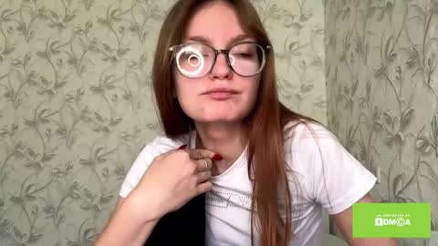 robynsentinella online show from December 15, 12:04 am