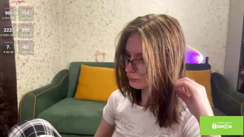 robynsentinella online show from April 13, 3:01 am