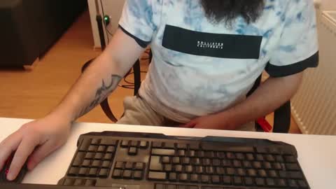 Snapshot of robzombi chatting on December 9, 5:08 pm Rockbart online show from December 9, 5:08 pm