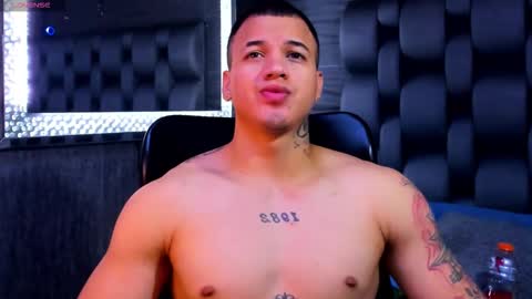 Snapshot of rocco_santos chatting on October 5, 12:09 am rocco_santos online show from October 5, 12:09 am