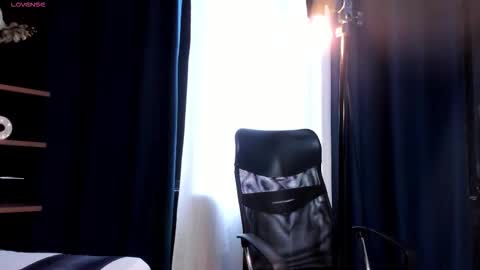 Snapshot of rocco_santos chatting on October 19, 8:42 pm rocco_santos online show from October 19, 8:42 pm