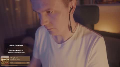 Snapshot of rocketbunnyxxx chatting on November 3, 7:37 pm Rocket Bunny online show from November 3, 7:37 pm