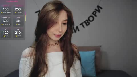 rocketsgirl online show from May 13, 7:50 am