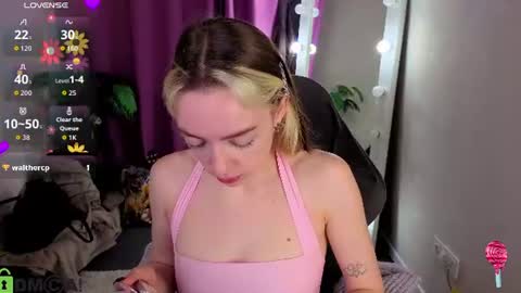 Snapshot of rockett_bunny chatting on July 16, 1:33 am Rockett online show from July 16, 1:33 am
