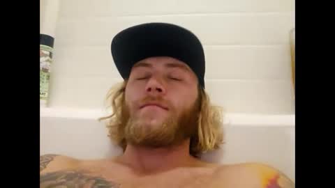 Snapshot of rockhardsurfers chatting on January 29, 12:02 pm rockhardsurfers online show from January 29, 12:02 pm