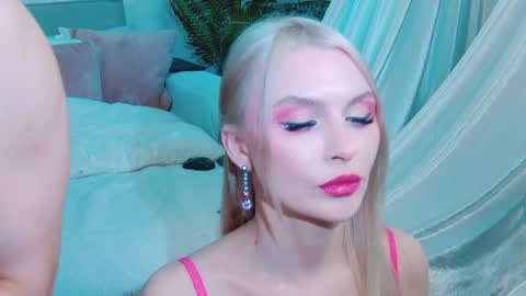 Lina and Den online show from April 2, 6:11 am