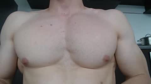 rocky muscle online show from December 4, 7:55 pm