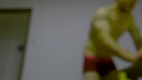 rocky muscle online show from April 12, 10:37 pm