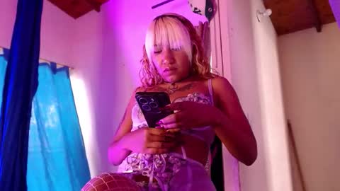 Snapshot of rocxi_metamorph chatting on May 25, 5:30 pm rocxi online show from May 25, 5:30 pm