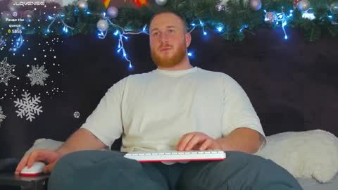 Snapshot of roddy_riss chatting on December 29, 1:49 pm Roddy online show from December 29, 1:49 pm