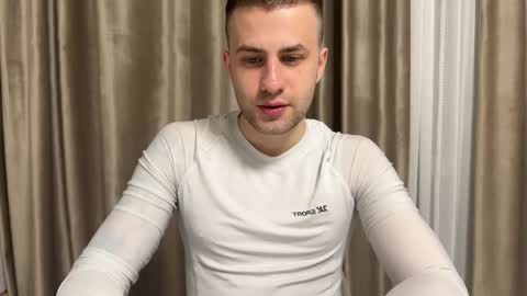 Snapshot of rodrigoveira chatting on October 2, 7:54 pm Rodrigo online show from October 2, 7:54 pm