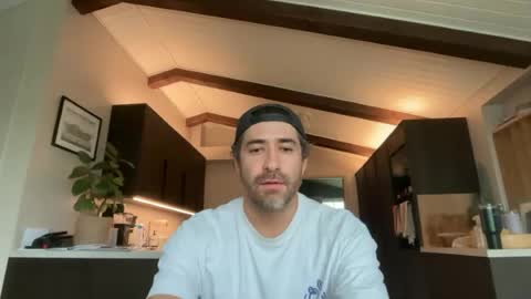 Snapshot of rogersterling11 chatting on June 17, 12:18 pm Roger Sterling online show from June 17, 12:18 pm
