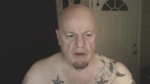 roinaz online show from April 11, 3:55 am