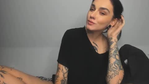 Snapshot of rokiinbaby chatting on December 5, 11:29 pm rokiinbaby online show from December 5, 11:29 pm