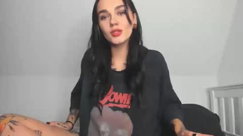 Snapshot of rokiinbaby chatting on October 23, 7:34 pm rokiinbaby online show from October 23, 7:34 pm