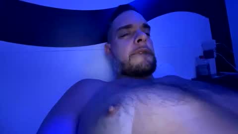 Snapshot of rollthemtits chatting on January 14, 11:05 am rollthemtits online show from January 14, 11:05 am