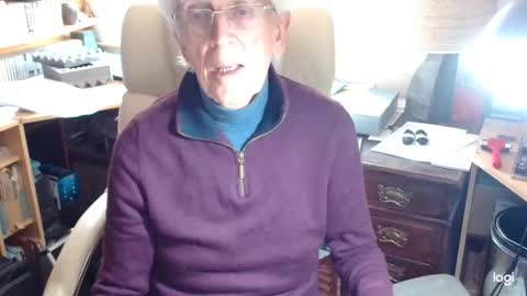 Snapshot of rolydawe chatting on April 17, 10:40 am rolydawe online show from April 17, 10:40 am