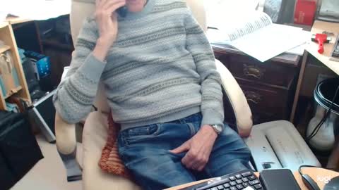 Snapshot of rolydawe chatting on April 20, 9:45 am rolydawe online show from April 20, 9:45 am