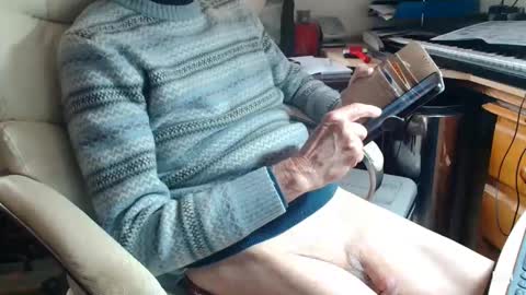 Snapshot of rolydawe chatting on May 20, 1:28 pm rolydawe online show from May 20, 1:28 pm