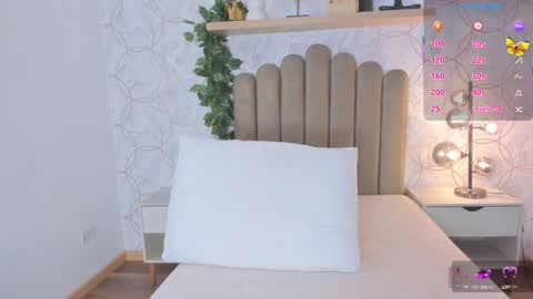   online show from September 21, 11:45 am