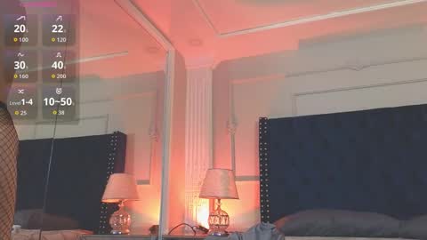   online show from October 28, 11:25 am