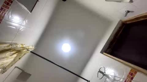   online show from November 18, 10:09 am